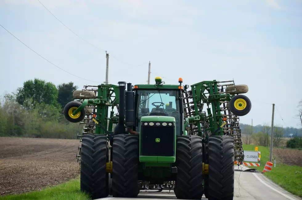 Farm Season Alert: Illinois Police Warn of Equipment on Highways